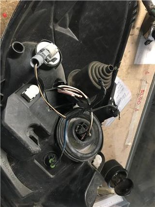 FARO DEL. DCHO Dacia Sandero (01.2008->) 1.5 dCi