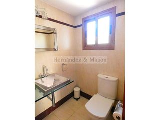 Casa en venta en Torrequebrada en Benalmádena