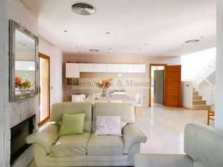 Casa en venta en Torrequebrada en Benalmádena