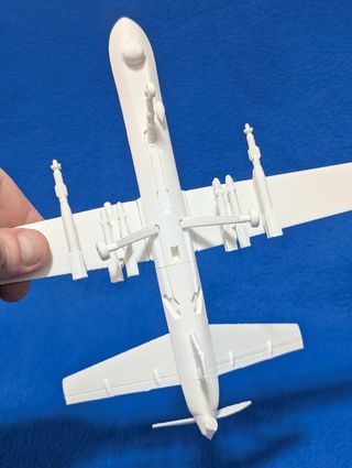 Dron MQ9 Reaper y más vehículos