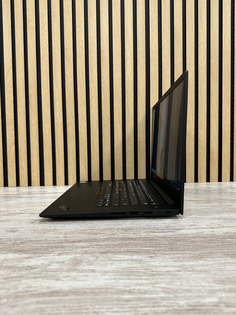 Lenovo Thinkpad P1 GEN 3 i7 32gb 1tb SSD afbeelding 3