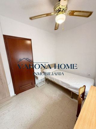 Piso en alquiler en Huerta de la Reina - Trassierra en Córdoba