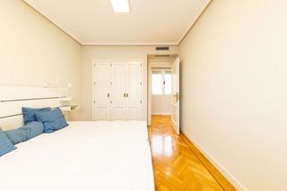 Piso en alquiler en Recoletos en Madrid