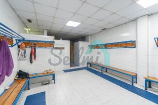 Local comercial en alquiler en Auditorio - Parque Invierno en Oviedo