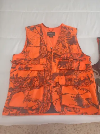Chaleco de caza Gamo naranja y marrón