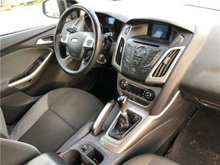 FARO DEL. IZDO. Ford Focus Berlina (CB8)(2010->) 1.6 Trend [1,6 Ltr. - 85 kW TDCi CAT]