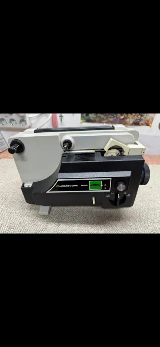 Proyector Súper 8 Fujicascope M36