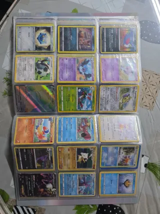 Álbum de cartas Pokémon + 500 cartas