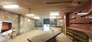 Local comercial en venta en Milán - Pumarín - Teatinos en Oviedo