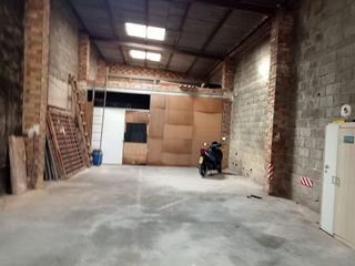 Garaje en venta en Silla