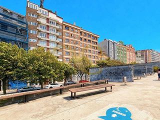 Piso en venta en Centro en Gijón