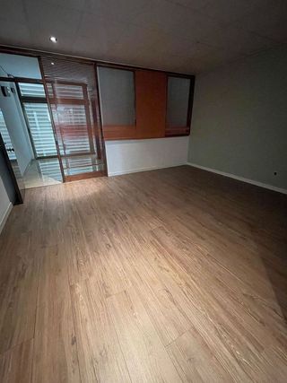 Local comercial en alquiler en Centre en Badalona