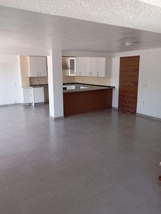 Chalet en venta en Peña de las Águilas en Elche