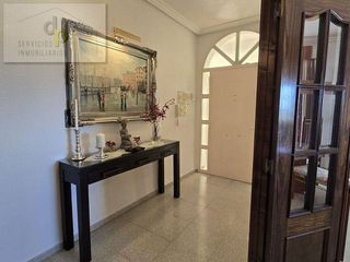 Chalet en venta en Peña de las Águilas en Elche
