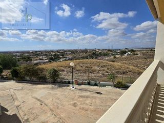 Chalet en venta en Peña de las Águilas en Elche