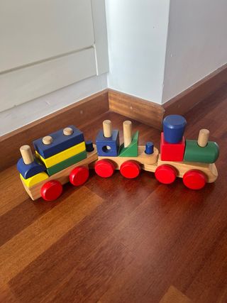 Tren de bloques de madera