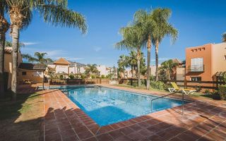 Piso en alquiler en Nueva Andalucía centro en Marbella