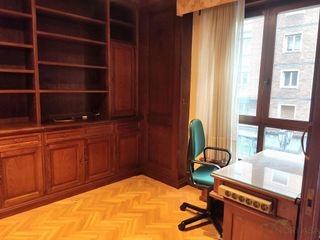 Piso en alquiler en Zona Teatro Campoamor en Oviedo