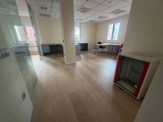 Oficina en alquiler en Residencia en Logroño