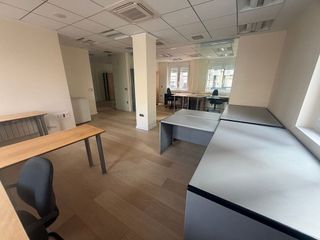 Oficina en alquiler en Residencia en Logroño