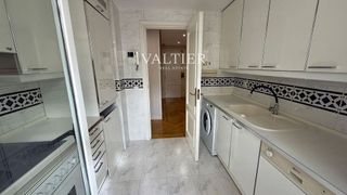 Piso en alquiler en Recoletos en Madrid