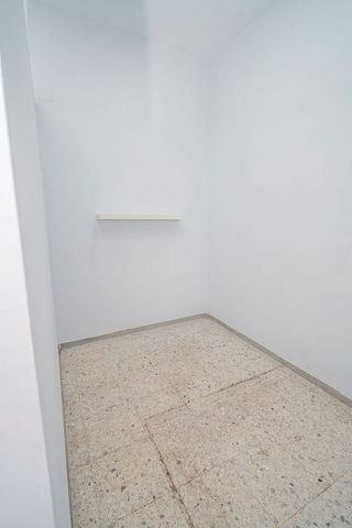 Local comercial en alquiler en Linares