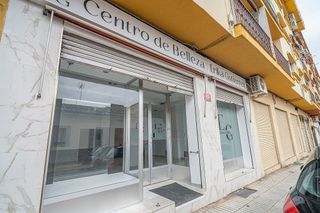 Local comercial en alquiler en Linares
