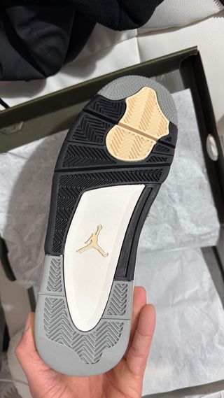 Jordan 4 Olive Taglia 44.5