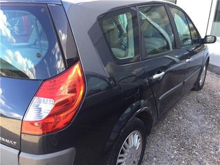 FARO XENON IZDO. Renault Scenic II (JM)(2003->) 1.9 Grand Confort Authentique [1,9 Ltr. - 96 kW dCi Diesel FAP]