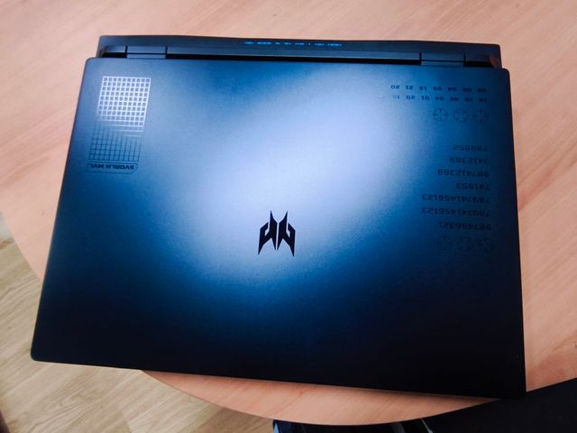 Acer Predator Helios Neo 16 PNH-16-71-76XV