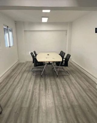 Nave industrial en alquiler en Ciutat Fallera en Valencia