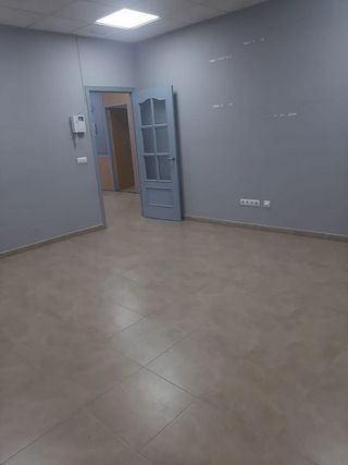 Nave industrial en alquiler en Palmete en Sevilla