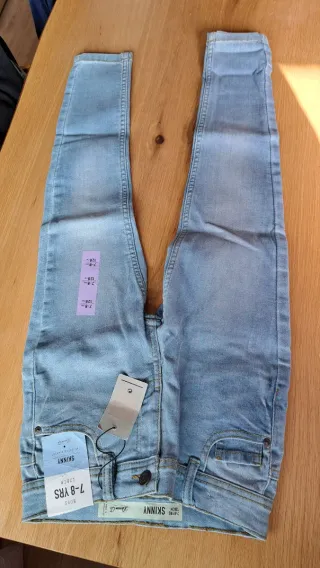 Vaqueros niño 7-8 años Skinny NUEVOS