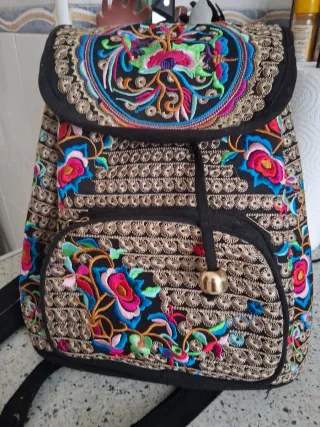 Mochila bordada vintage