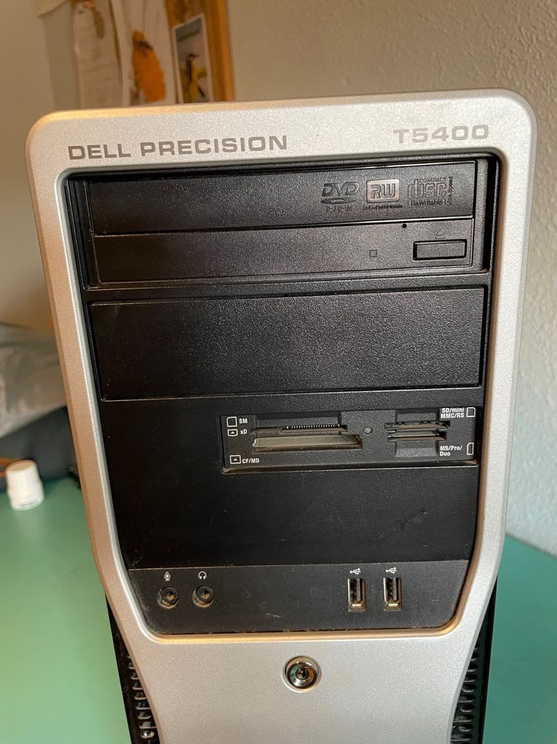 Ordenador Dell Precision T5400 afbeelding 2