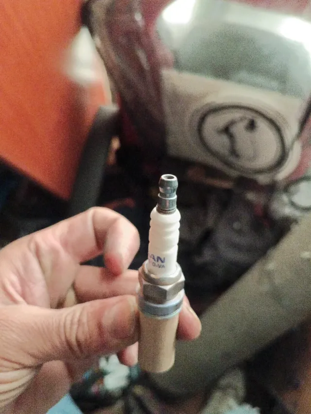 Bujía Nissan B2401-8H51D-VA