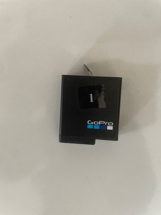 GoPro 7 + Scheda 32GB + Batteria + accessori bici