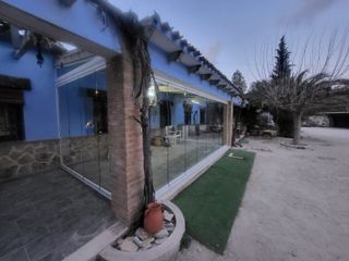 Cerramiento Cortinas de Cristal.