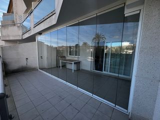 Cerramiento Cortinas de Cristal.