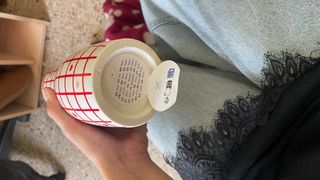 Jarrón porcelana blanco y rojo