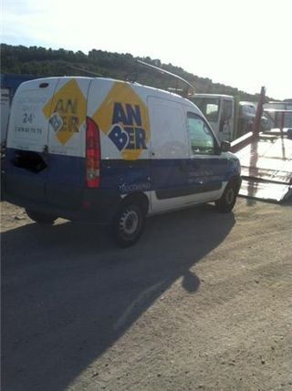 FARO DEL. IZDO. Renault Kangoo I (F/KC0)(2003->) 1.5 Alize [1,5 Ltr. - 48 kW dCi Diesel]