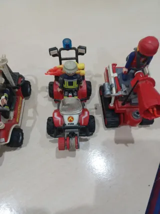 Playmobil Camiones Bomberos. Falta alguna pieza
