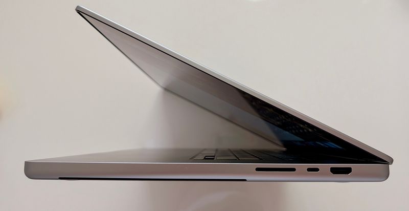 Apple MacBook Pro 16" M2 Pro 512SSD 19-GPU Nuevo afbeelding 6