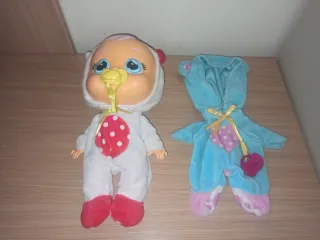 Bebé Llorón con Ropita Hello Kitty