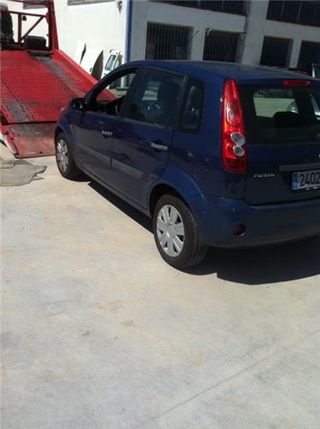 FARO DEL. IZDO. Ford Fiesta (CBK)(2002->) 1.4 Ambiente [1,4 Ltr. - 59 kW 16V CAT]