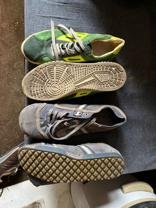 Lote de calzado chico. P. Smith, Adidas, Prada...