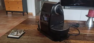 Cafetera Krups Nespresso Negra