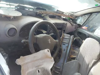 Protector Carter Peugeot Partner 4x4 año 2009