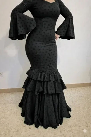 Traje Flamenca Negro Lunares