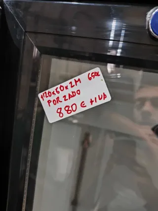 EXPOSITOR DE BEBIDAS 650 L